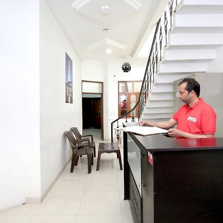Oyo 8105 Royale Guest House Ludhiana Eksteriør bilde