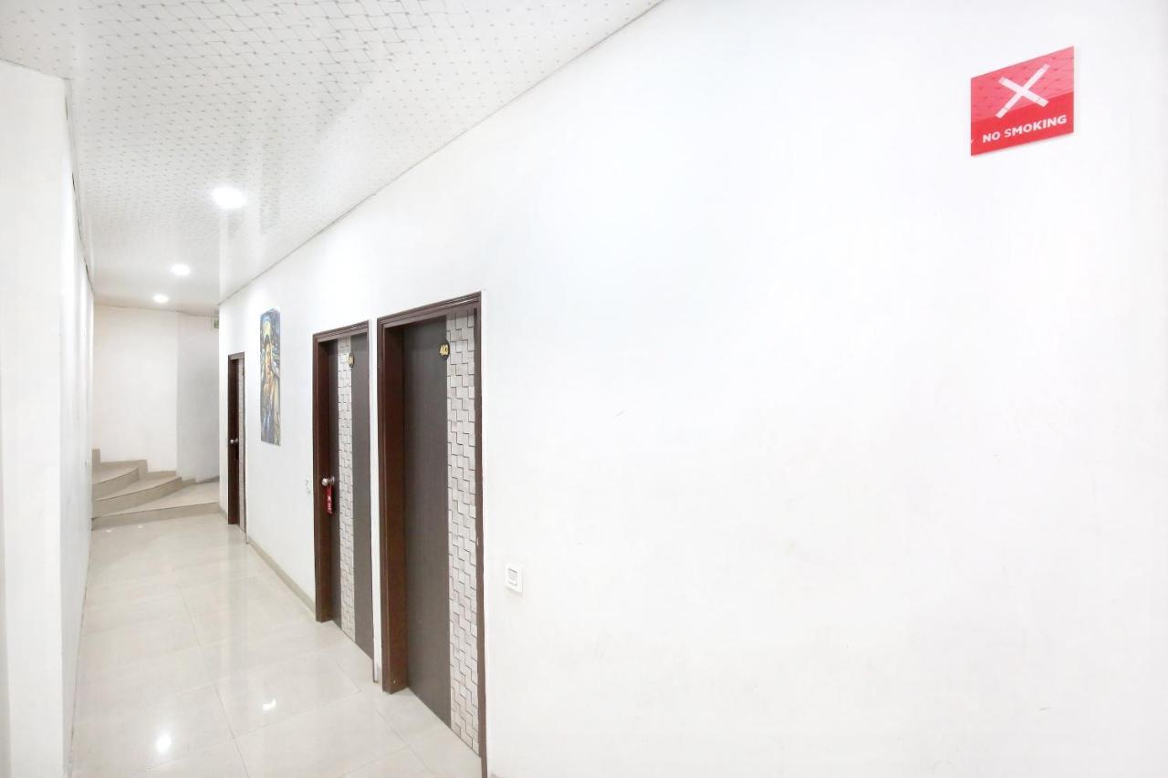Oyo 8105 Royale Guest House Ludhiana Eksteriør bilde